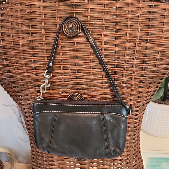 Coach Black Leather Clutch with Pleated Design - Picture 2 of 3